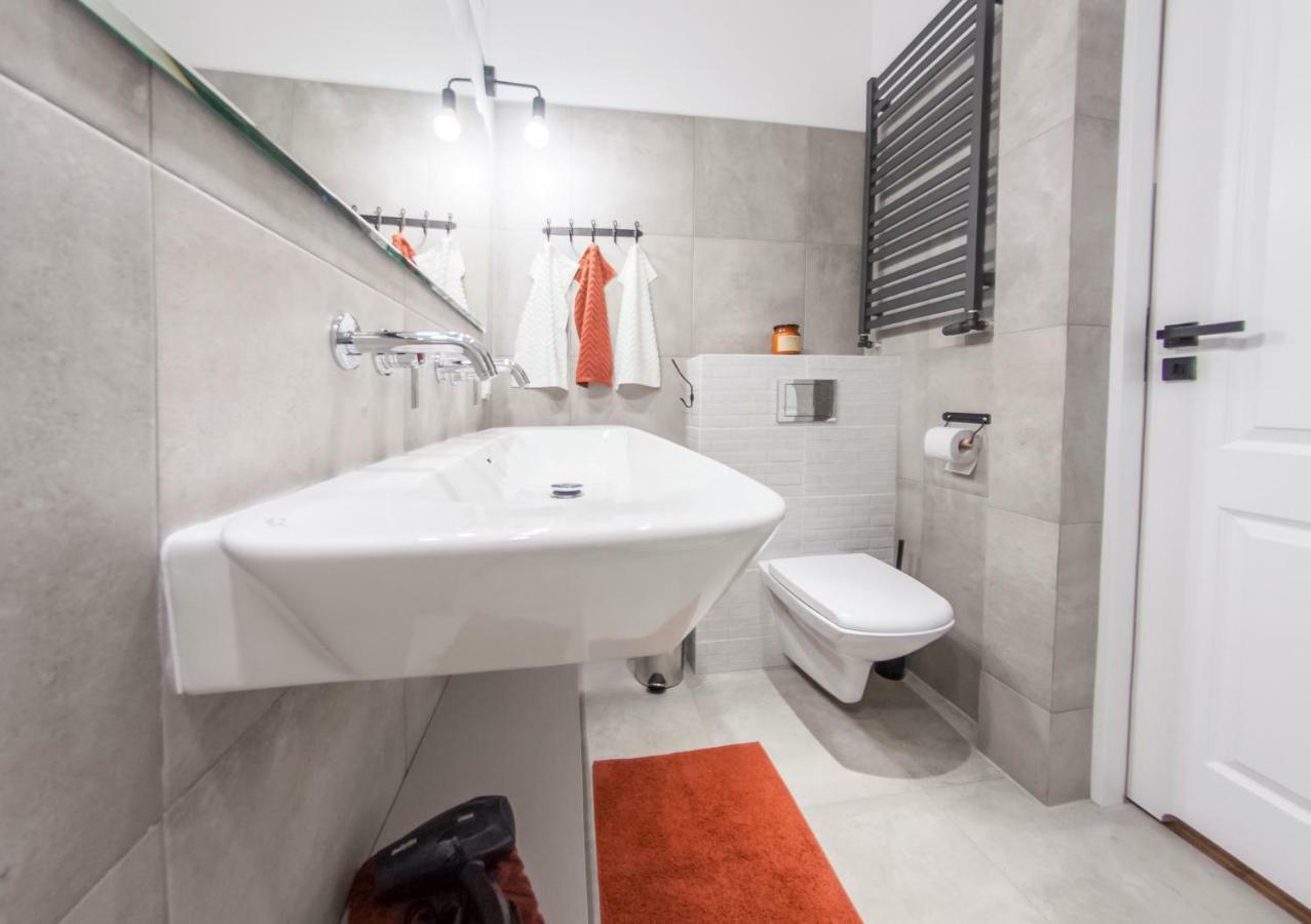 Family Luxury Comfort Old Town Apartament, 1-8, 2 Sypialnie I Salon, Parking W Cenie Gdansk Dış mekan fotoğraf